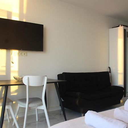 Sea Apartment Batumi Luaran gambar