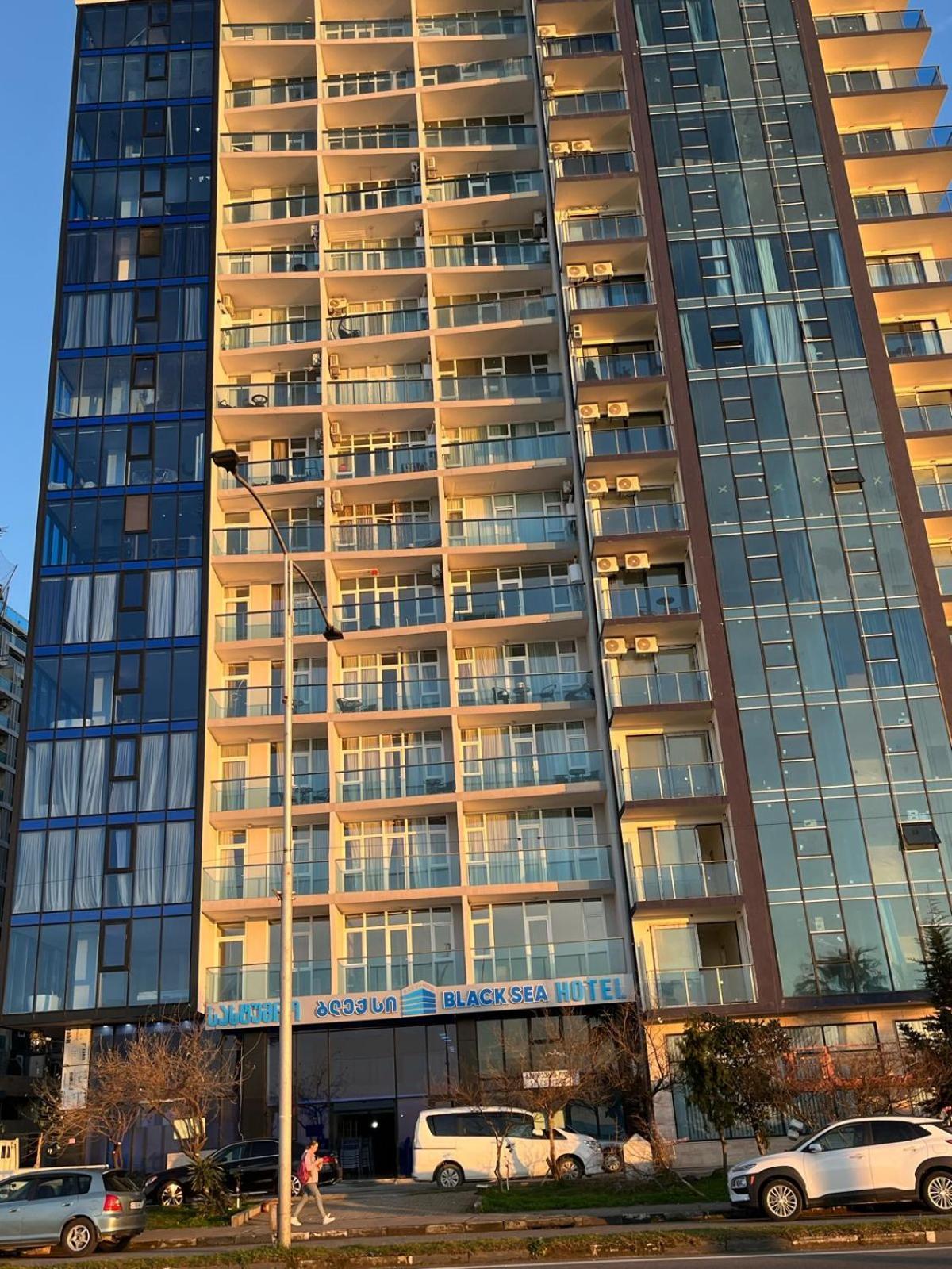 Sea Apartment Batumi Luaran gambar