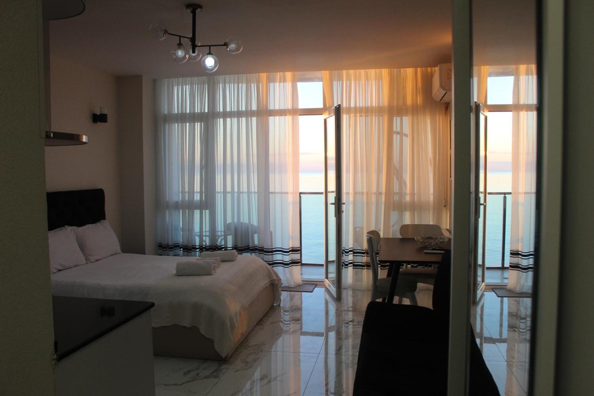 Sea Apartment Batumi Luaran gambar